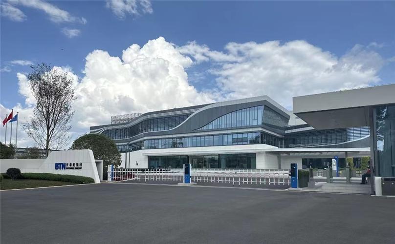 云南大学师生走进贝泰妮中央工厂 共探皮肤健康生态创新之路